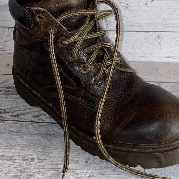 Dr. Martens Boots Mens 8 Brown Leather Distressed 90s Vintage Made England 8284